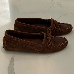 Minnetonka Women’s  Suede Brown Loafers